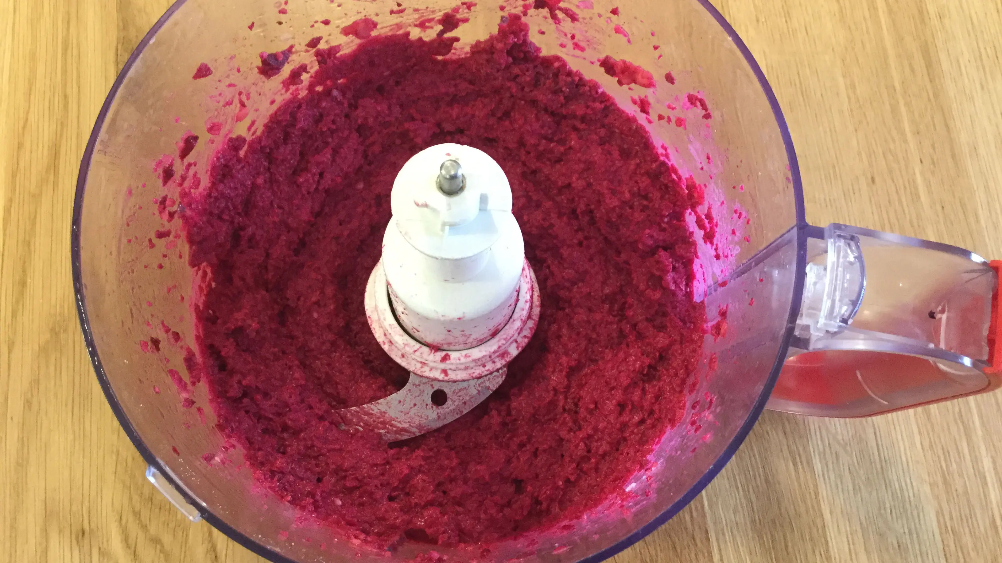 TSeRunhoWtwvnydmQZ04yYLvwplL6IJEoEl7ek2A